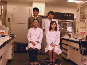 エイズ感染防御分野 集合写真2